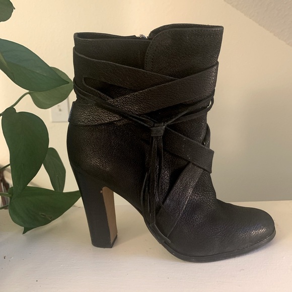 Vince Camuto Booties - Picture 5 of 6